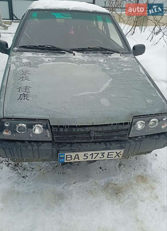 Седан ВАЗ / Lada 21099 1994 в Умани