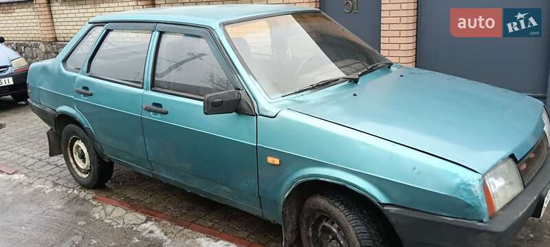 Седан ВАЗ / Lada 21099 2000 в Кременчуге