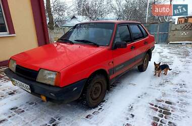 Седан ВАЗ 21099 1997 в Новомиргороде