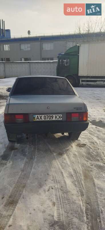 Седан ВАЗ / Lada 21099 2002 в Харькове