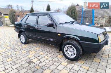Седан ВАЗ 21099 2002 в Чернівцях