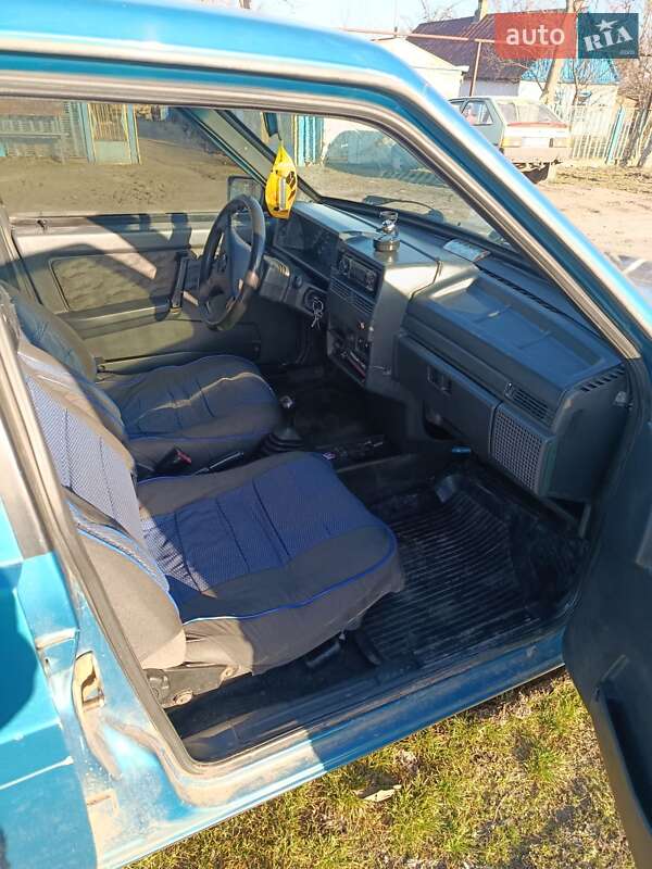 Седан ВАЗ / Lada 21099 2001 в Запорожье