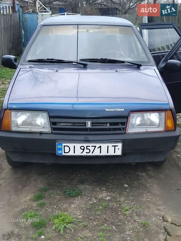 Седан ВАЗ / Lada 21099 1998 в Днепре