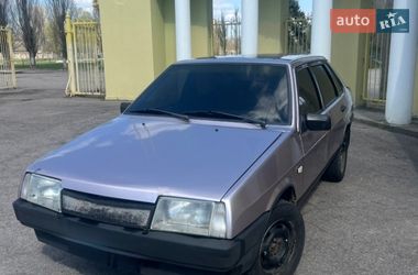 Седан ВАЗ 21099 2001 в Нікополі
