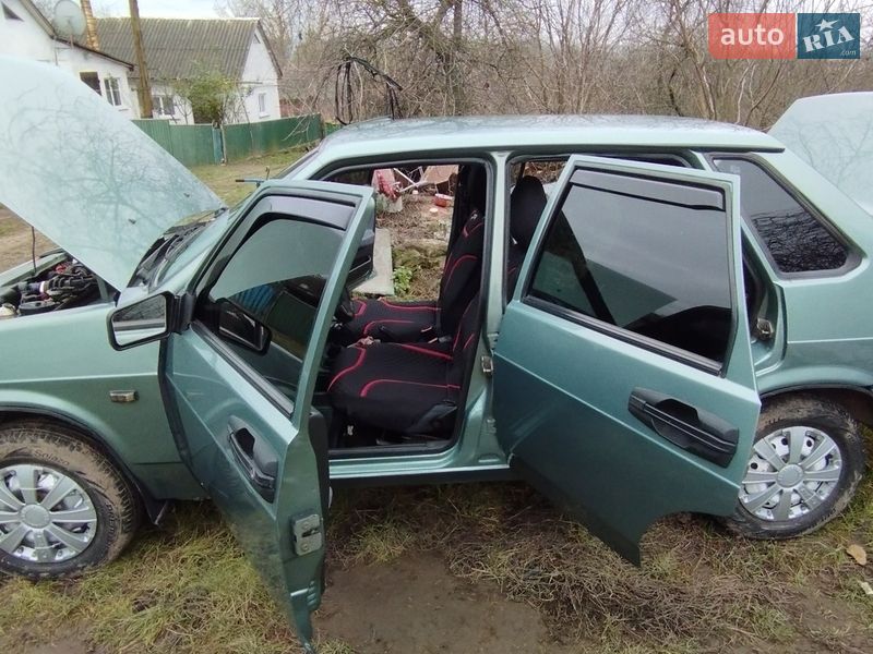 Седан ВАЗ / Lada 21099 2007 в Баре фото 8 Седан ВАЗ / Lada 21099 2007 в Баре