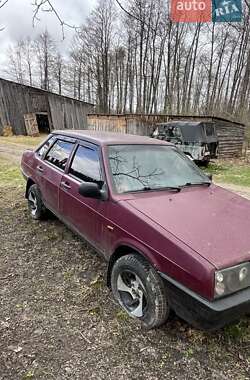 Седан ВАЗ 21099 2005 в Чуднове