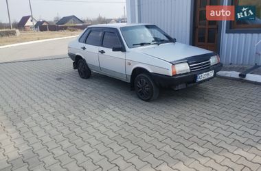 Седан ВАЗ 21099 2002 в Калиновке