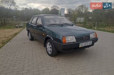 Седан ВАЗ 21099 2004 в Сваляве