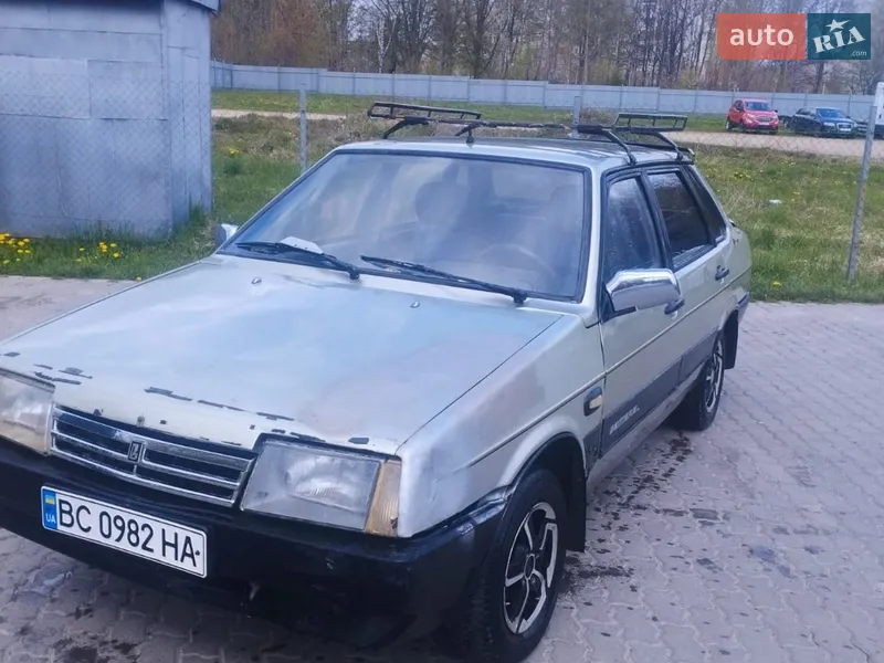 ВАЗ / Lada 21099