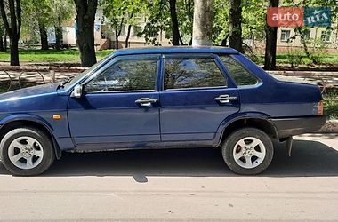 Седан ВАЗ 21099 2004 в Кривом Роге