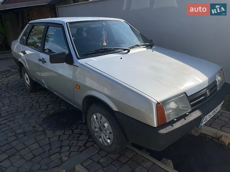 ВАЗ / Lada 21099