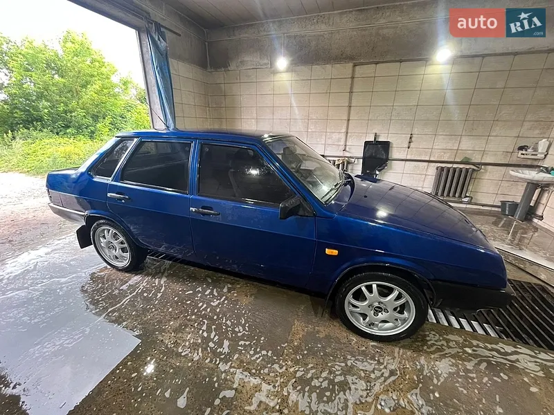 ВАЗ / Lada 21099