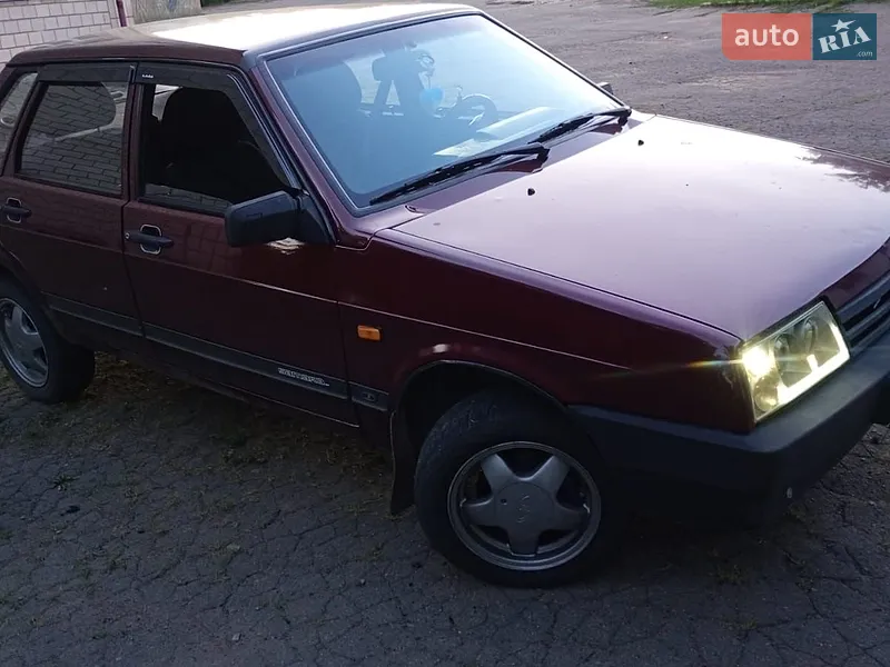 ВАЗ / Lada 21099