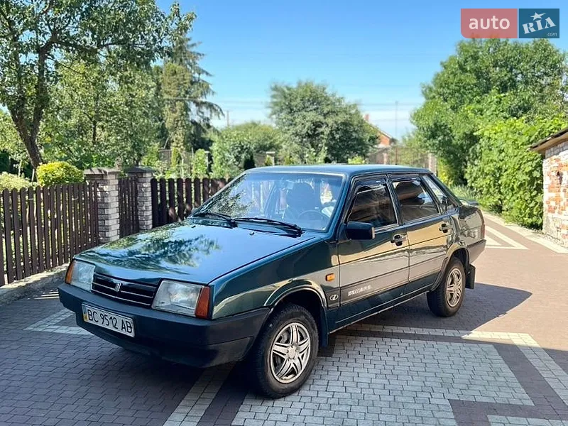 ВАЗ / Lada 21099