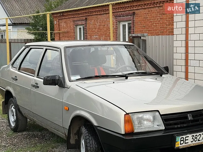 ВАЗ / Lada 21099