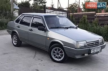Седан ВАЗ / Lada 21099 2001 в Почаеве
