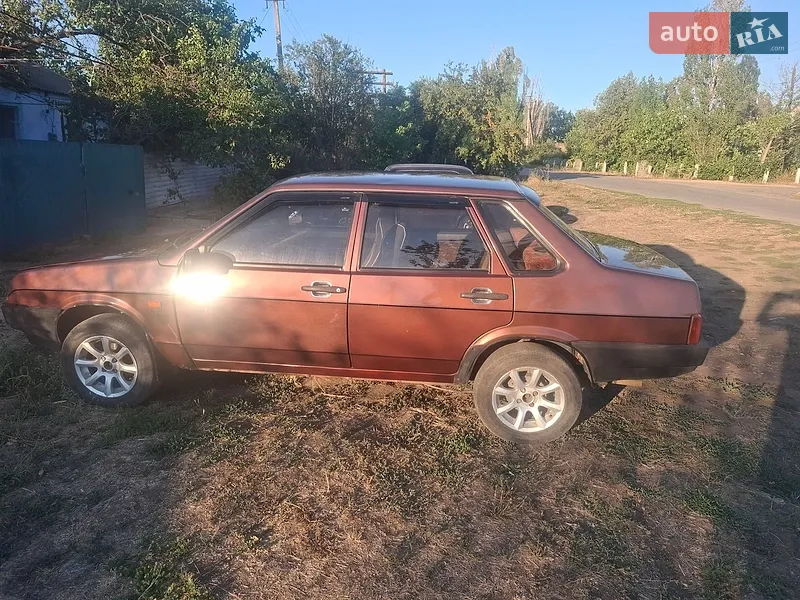 ВАЗ / Lada 21099