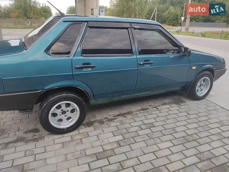 ВАЗ / Lada 21099