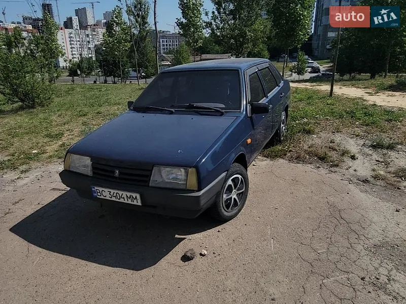 ВАЗ / Lada 21099