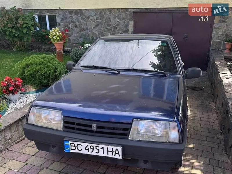 ВАЗ / Lada 21099