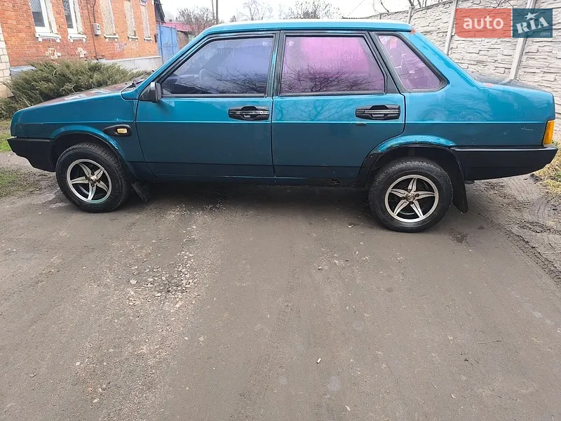 ВАЗ / Lada 21099