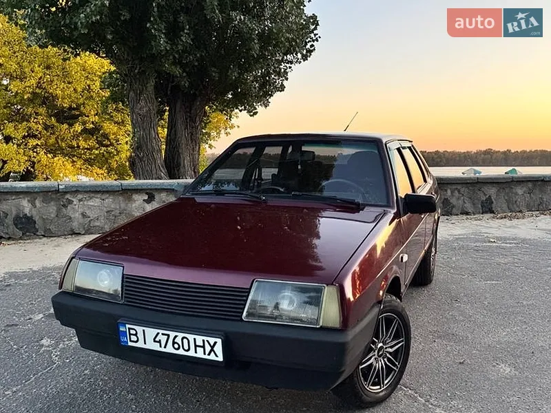 ВАЗ / Lada 21099
