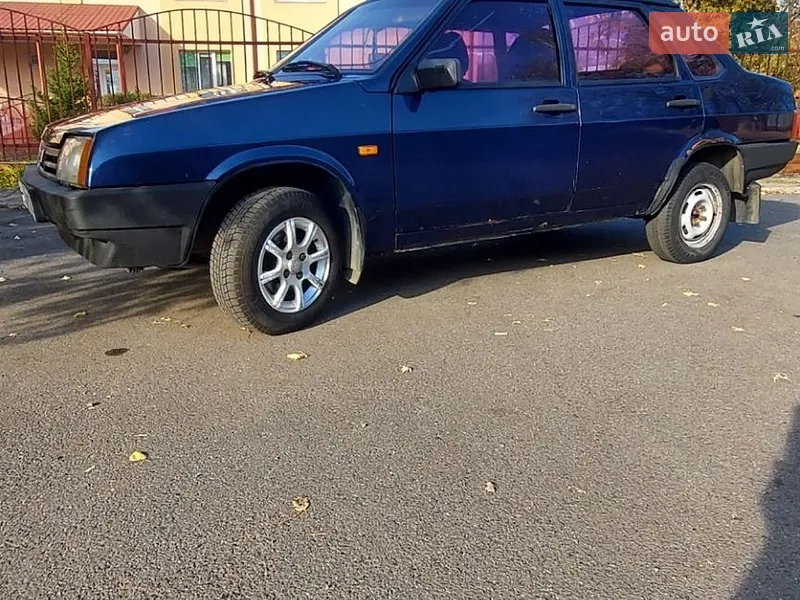 ВАЗ / Lada 21099