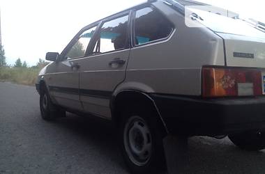 Хэтчбек ВАЗ 2109 1995 в 