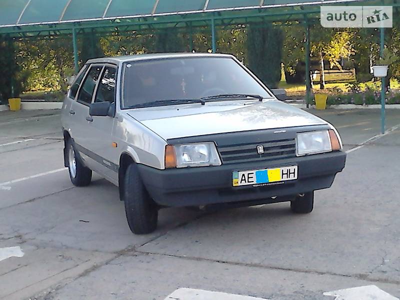Хетчбек ВАЗ / Lada 2109 2006 в Дніпрі