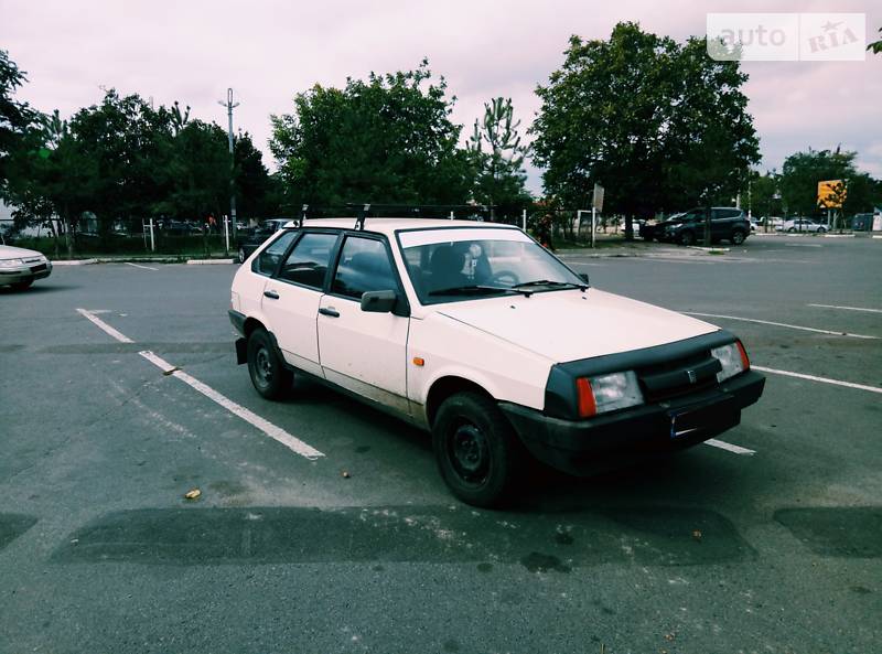 Хэтчбек ВАЗ / Lada 2109 1988 в Одессе