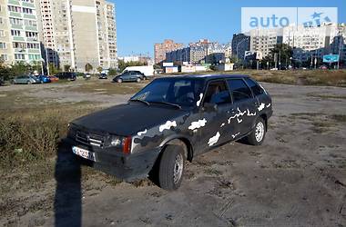 Хэтчбек ВАЗ / Lada 2109 2001 в Киеве