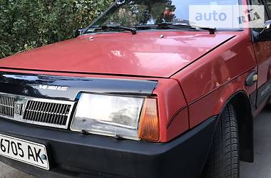Хэтчбек ВАЗ / Lada 2109 1992 в Херсоне