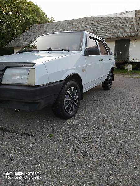 Хэтчбек ВАЗ / Lada 2109 1991 в Деражне