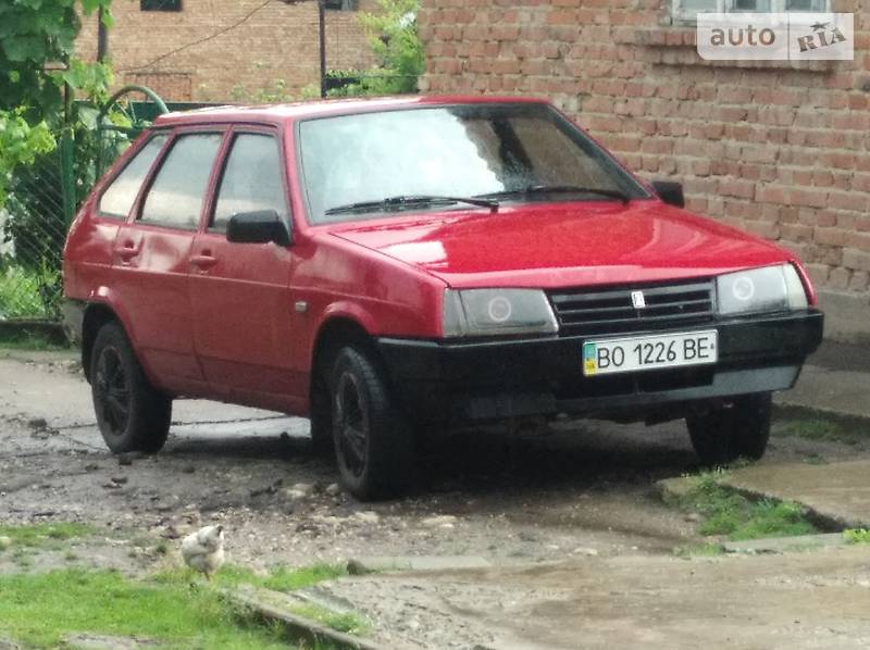 Хэтчбек ВАЗ / Lada 2109 1991 в Бурштыне