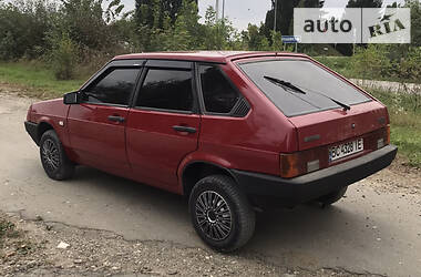 Хэтчбек ВАЗ / Lada 2109 1988 в Городке