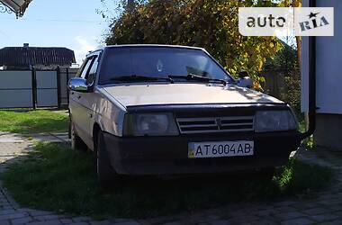 Хэтчбек ВАЗ / Lada 2109 2002 в Ивано-Франковске