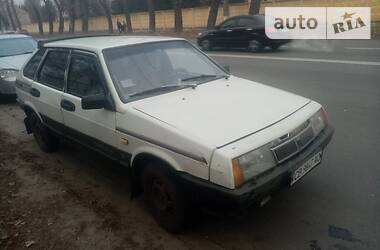 Хэтчбек ВАЗ / Lada 2109 1990 в Чернигове