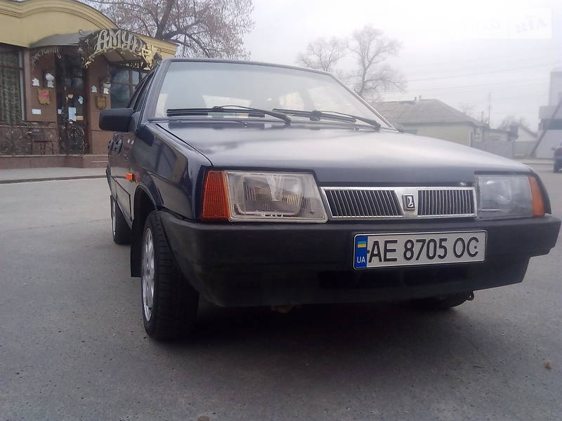 Хэтчбек ВАЗ / Lada 2109 2005 в Днепре