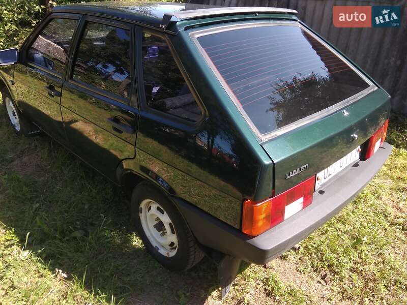 Хэтчбек ВАЗ / Lada 2109 2002 в Тернополе