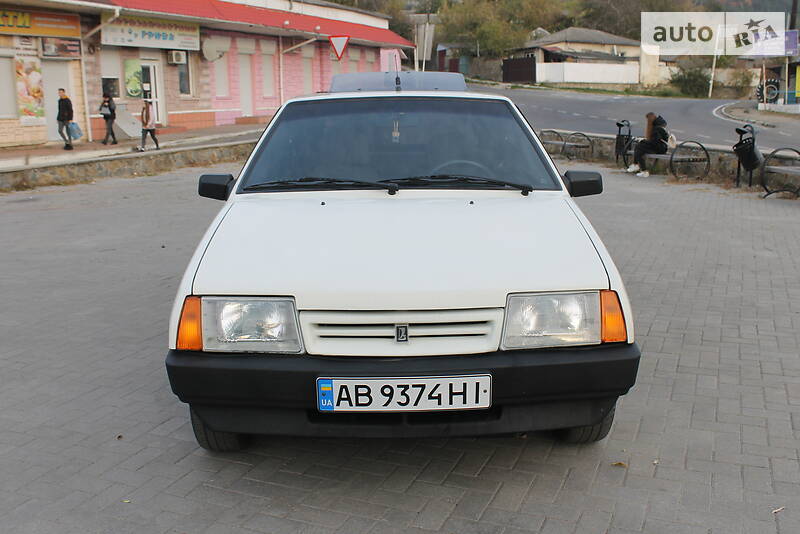 Хэтчбек ВАЗ / Lada 2109 1992 в Могилев-Подольске