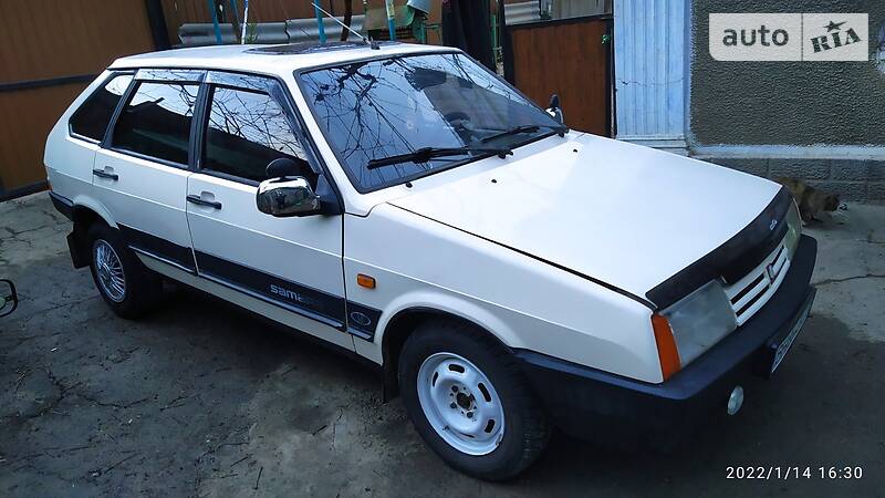Хэтчбек ВАЗ / Lada 2109 1993 в Одессе