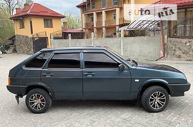 Хэтчбек ВАЗ 2109 2004 в 