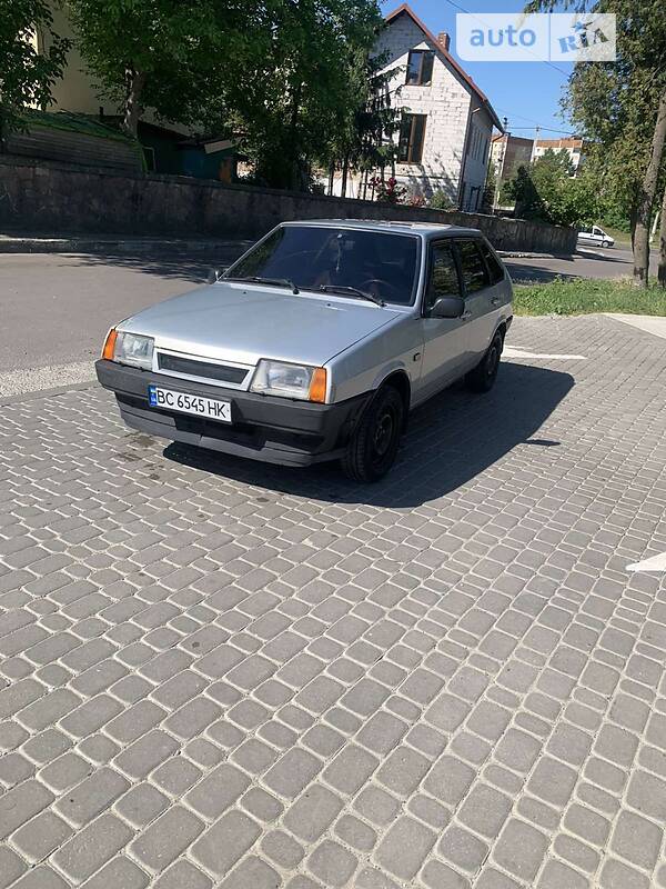 Хэтчбек ВАЗ / Lada 2109 1992 в Львове