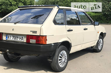 Хэтчбек ВАЗ 2109 1988 в 