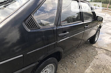Хэтчбек ВАЗ 2109 1991 в 