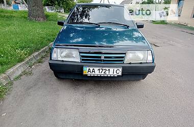 Хэтчбек ВАЗ / Lada 2109 2002 в Черкассах