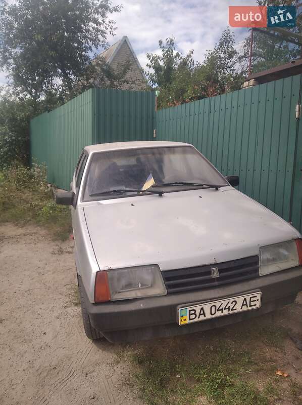 Хэтчбек ВАЗ / Lada 2109 2002 в Кропивницком