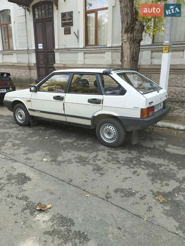 Хэтчбек ВАЗ / Lada 2109 1989 в Белгороде-Днестровском