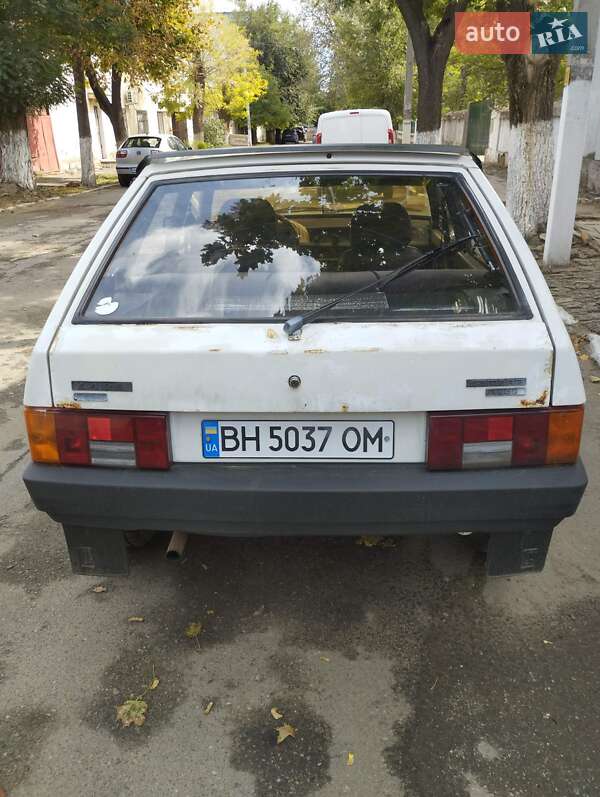 Хэтчбек ВАЗ / Lada 2109 1989 в Белгороде-Днестровском