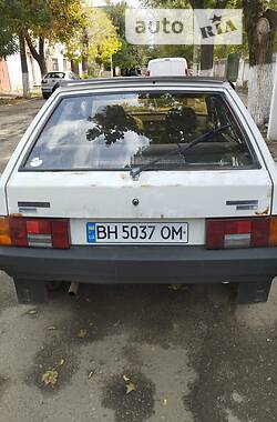 Хэтчбек ВАЗ / Lada 2109 1989 в Белгороде-Днестровском